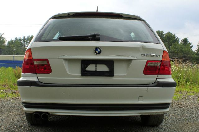 2005 BMW 3 series 323i 4dr Sdn Sedan