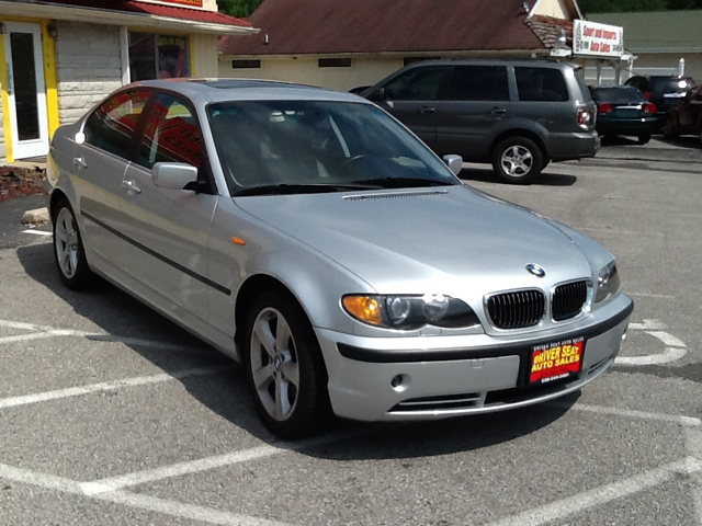 2005 BMW 3 series 4WD 4dr Heat