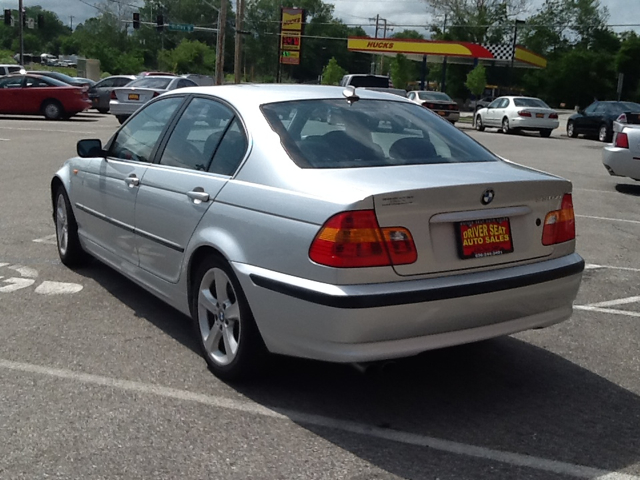 2005 BMW 3 series 4WD 4dr Heat