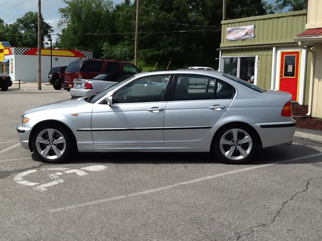 2005 BMW 3 series 4WD 4dr Heat