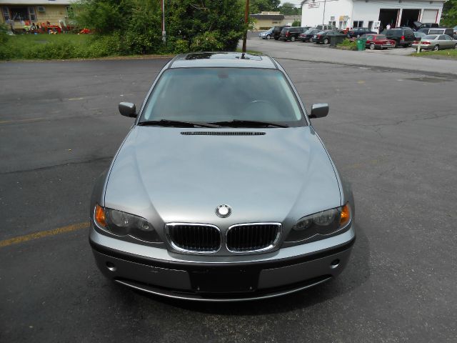 2005 BMW 3 series 2WD 4dr Heat