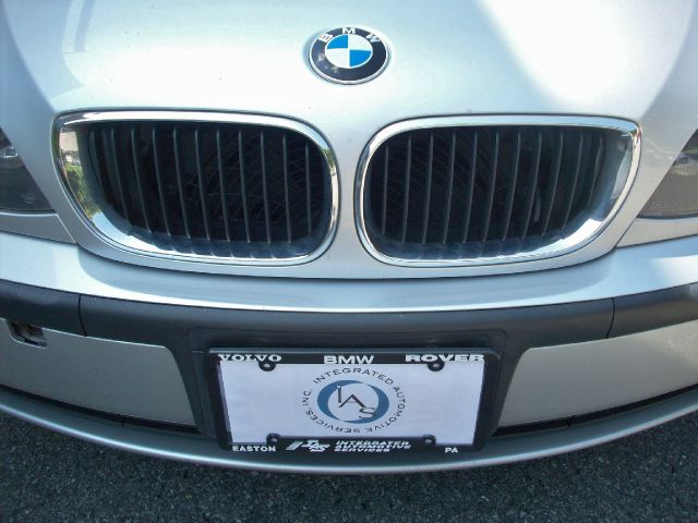 2005 BMW 3 series 2WD 4dr Heat