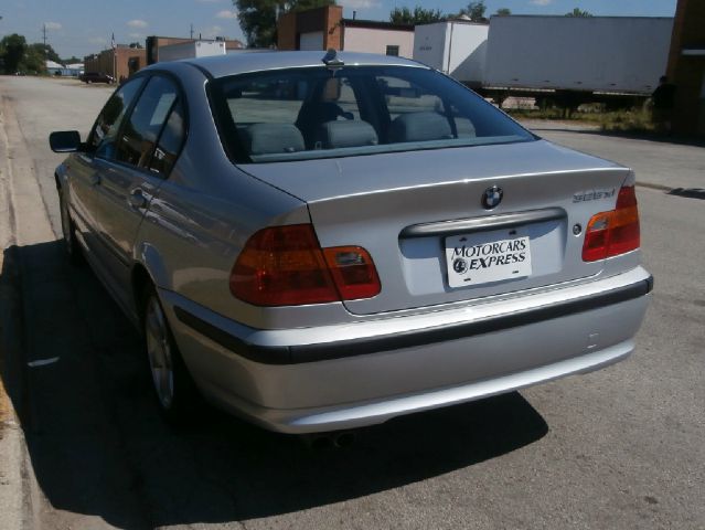 2005 BMW 3 series 2WD 4dr Heat