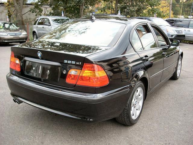 2005 BMW 3 series 323i 4dr Sdn Sedan