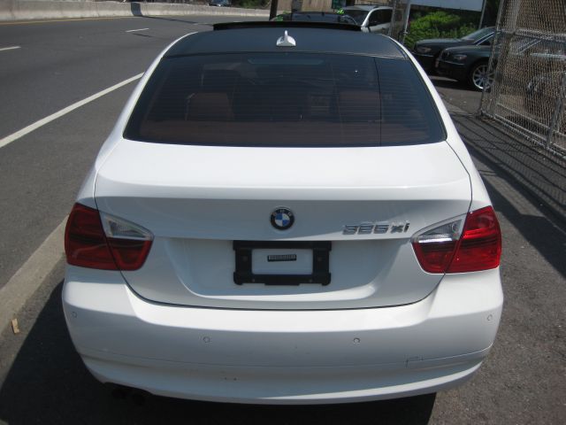 2006 BMW 3 series 2WD 4dr Heat