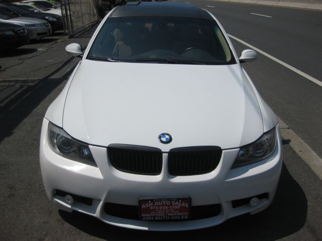 2006 BMW 3 series 2WD 4dr Heat