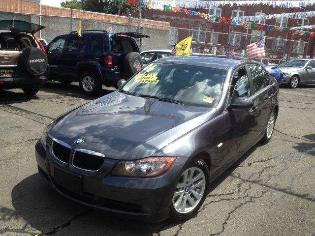 2006 BMW 3 series 2WD 4dr Heat