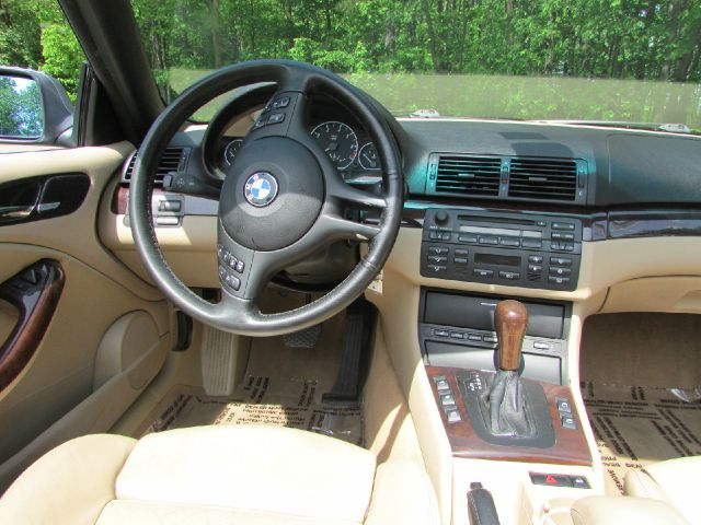 2006 BMW 3 series W/6-passenger Seating