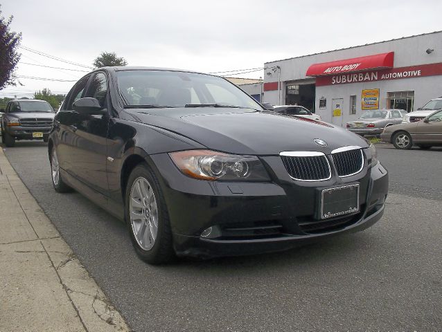 2006 BMW 3 series 2WD 4dr Heat