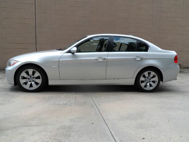 2006 BMW 3 series 4WD 4dr Heat