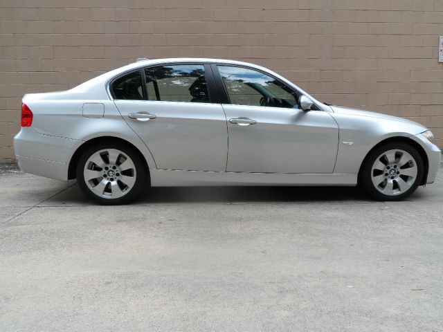 2006 BMW 3 series 4WD 4dr Heat