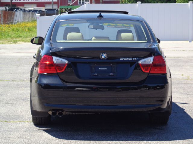 2006 BMW 3 series 2WD 4dr Heat