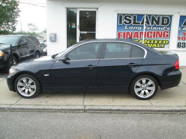 2006 BMW 3 series 4WD 4dr Heat