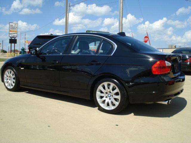 2006 BMW 3 series 4WD 4dr Heat