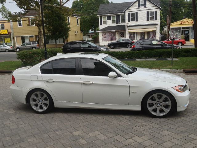 2006 BMW 3 series Quad-short-slt-big Horn-4wd-20 INCH Rims-1 Owner