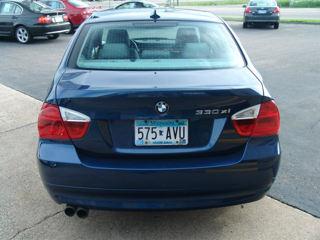 2006 BMW 3 series 4WD 4dr Heat