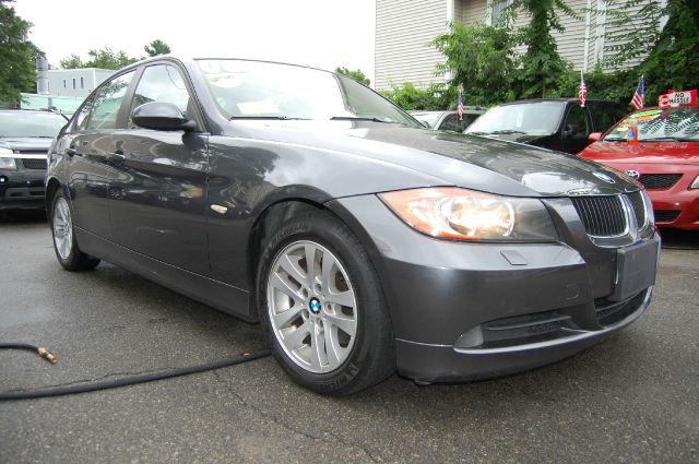 2006 BMW 3 series 2WD 4dr Heat