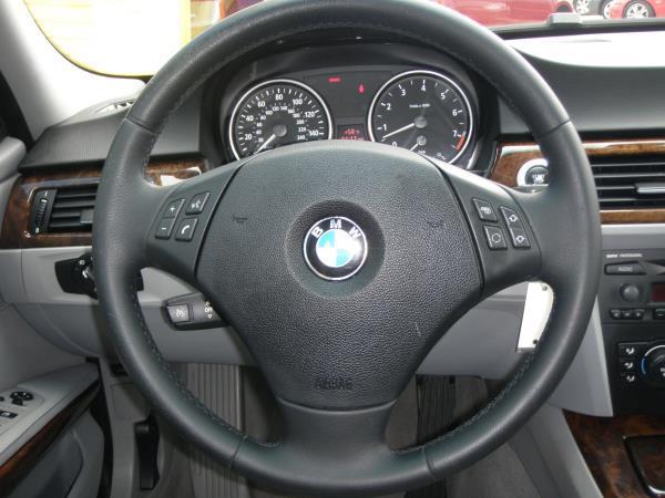 2006 BMW 3 series 4dr 1500 4WD LTZ