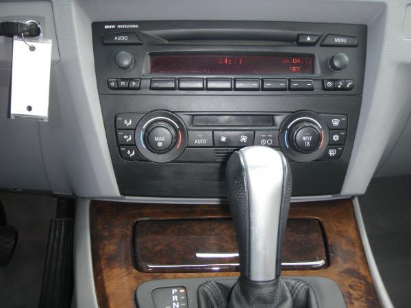 2006 BMW 3 series 4dr 1500 4WD LTZ