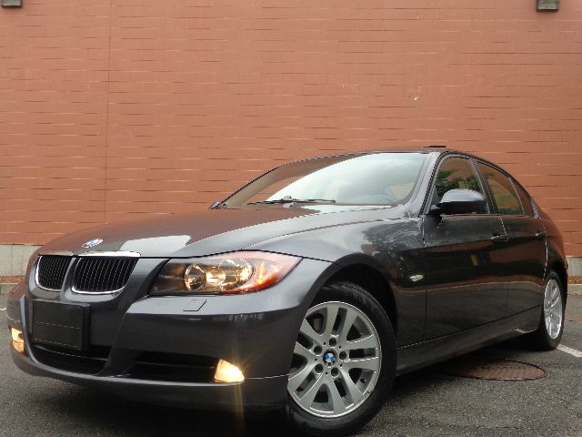 2006 BMW 3 series 2WD 4dr Heat