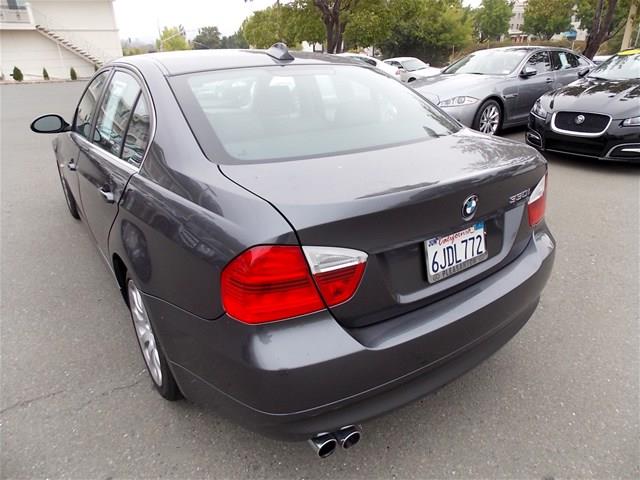 2006 BMW 3 series Ram 3500 Diesel 2-WD