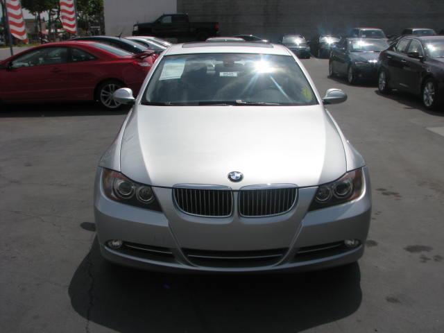 2007 BMW 3 series Sport-awd-2nd Bench-third-1 Owner