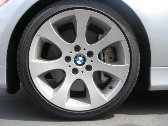 2007 BMW 3 series Sport-awd-2nd Bench-third-1 Owner