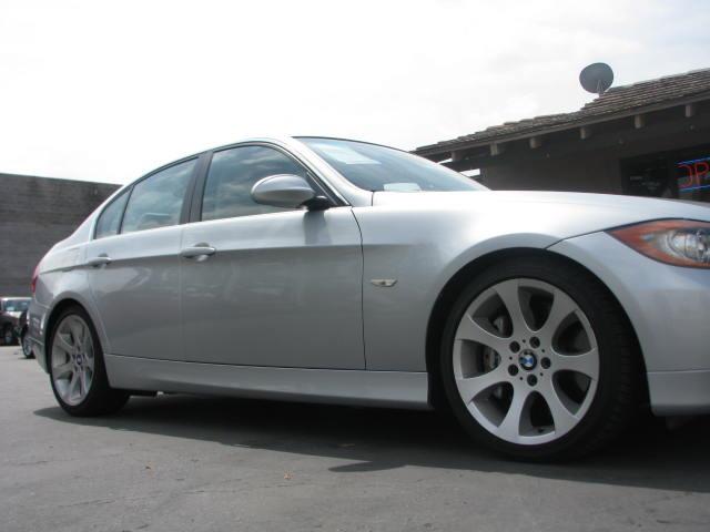 2007 BMW 3 series Sport-awd-2nd Bench-third-1 Owner