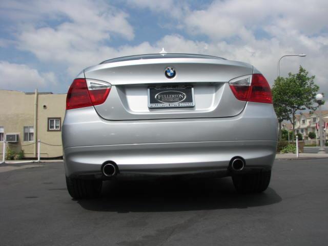 2007 BMW 3 series Sport-awd-2nd Bench-third-1 Owner