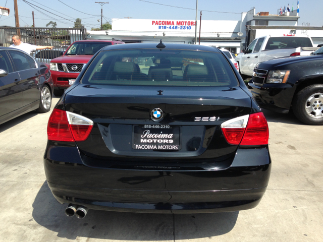 2007 BMW 3 series Sport Package 4x4 Truck