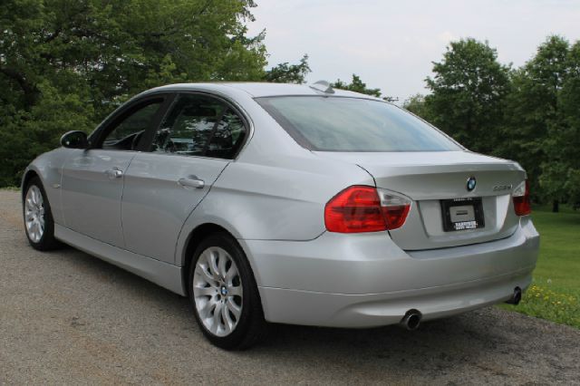 2007 BMW 3 series FWD 4dr Touring SUV