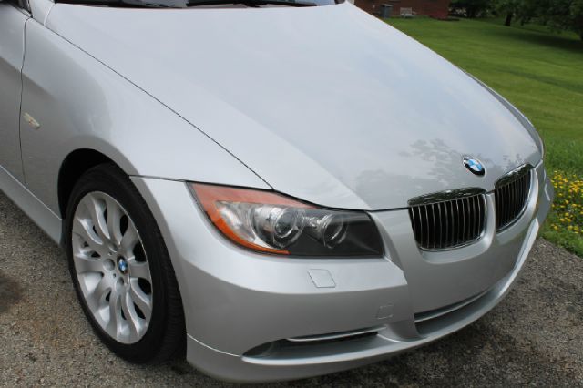 2007 BMW 3 series FWD 4dr Touring SUV