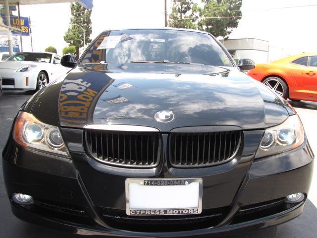 2008 BMW 3 series Sport-awd-2nd Bench-third-1 Owner