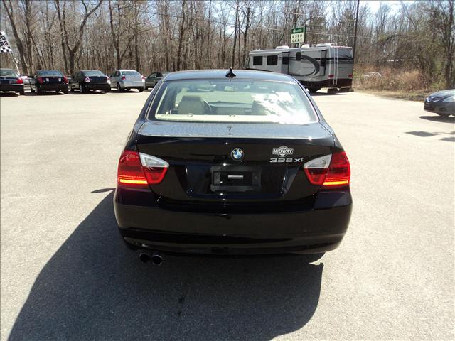 2008 BMW 3 series Sport-awd-2nd Bench-third-1 Owner