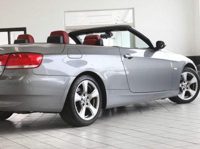 2009 BMW 3 series Custom 2WD Sedan