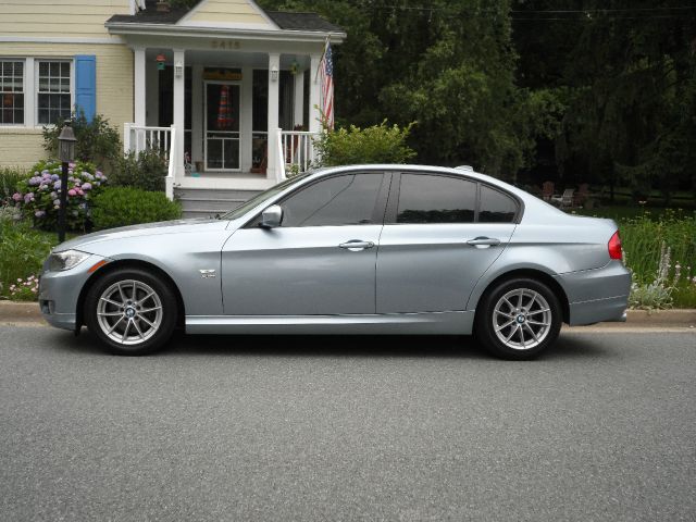 2010 BMW 3 series EXT WB W/1sb PKG