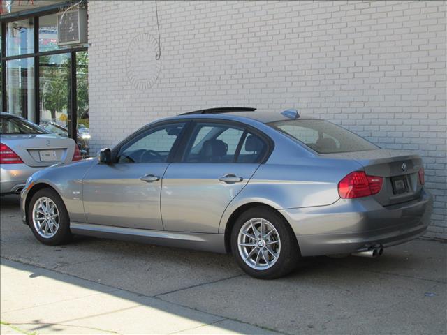 2010 BMW 3 series EXT WB W/1sb PKG