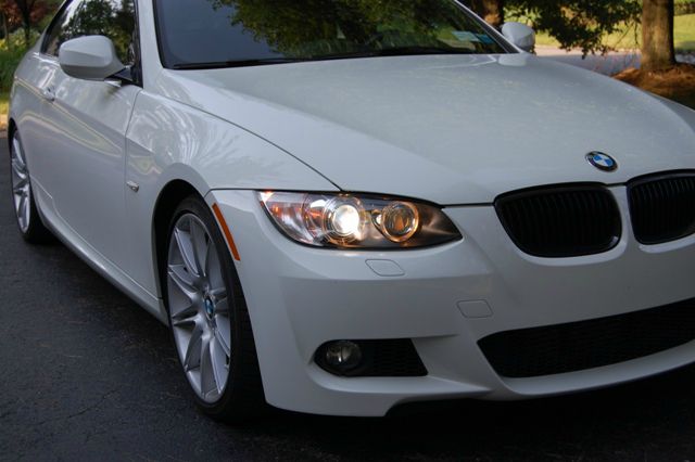 2010 BMW 3 series Base Sport +