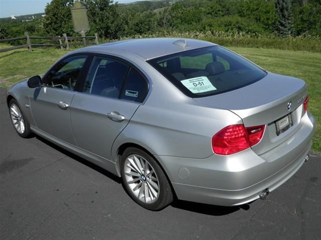 2010 BMW 3 series 2008 Nissan 1.8 SL