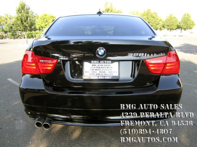 2010 BMW 3 series EXT WB W/1sb PKG