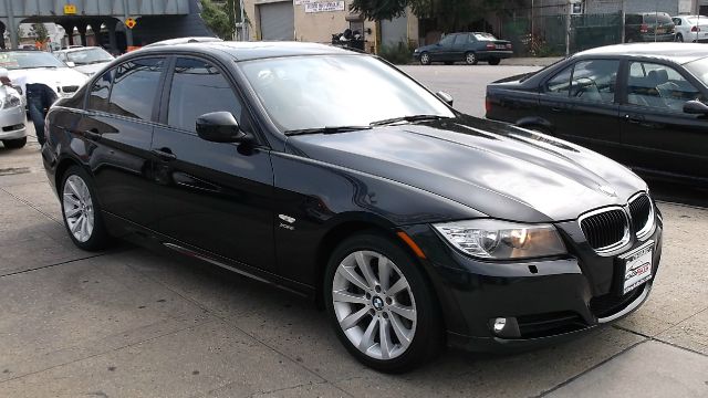 2010 BMW 3 series LX FWD Sedan