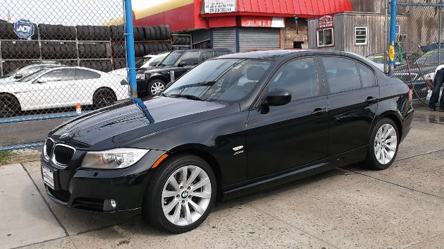 2010 BMW 3 series LX FWD Sedan