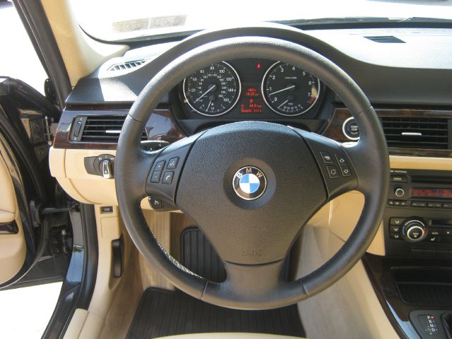 2011 BMW 3 series EXT WB W/1sb PKG