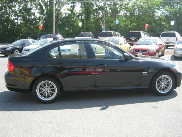 2011 BMW 3 series EXT WB W/1sb PKG