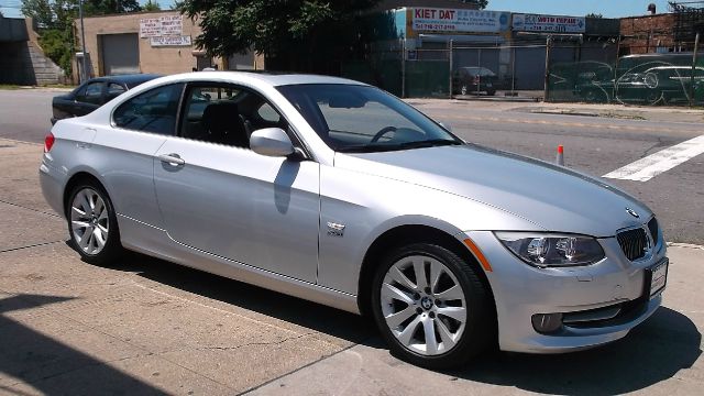 2011 BMW 3 series Base Sport +