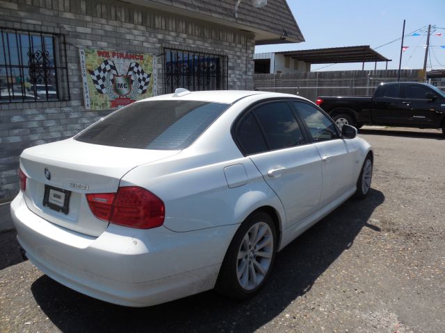 2011 BMW 3 series SE Automatic 4X4 Beutiful