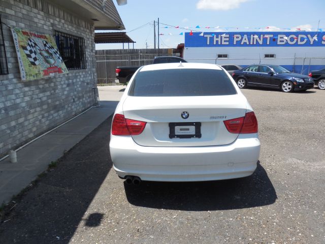 2011 BMW 3 series SE Automatic 4X4 Beutiful