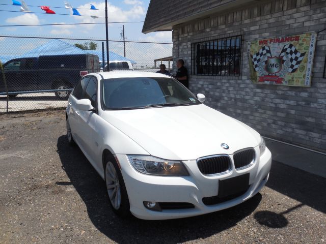 2011 BMW 3 series SE Automatic 4X4 Beutiful