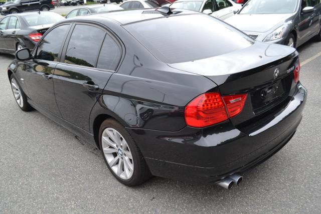 2011 BMW 3 series EXT WB W/1sb PKG