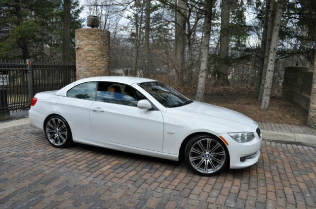 2011 BMW 3 series Custom 2WD Sedan